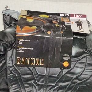 Batman Kids Costume - Black size small 6/7 NO MASK